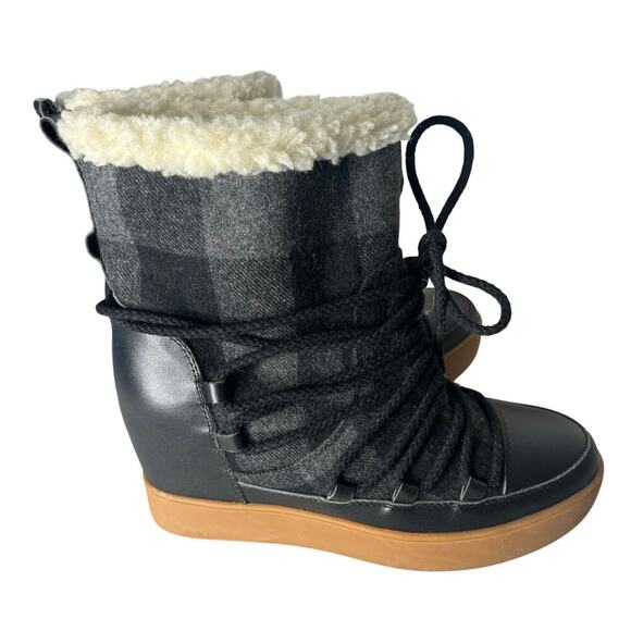 Shoe the Bear Trish Wedge Booties Black Size 8 - Picture 6 of 7